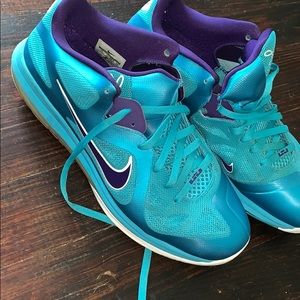 LeBron Basketball Shoes